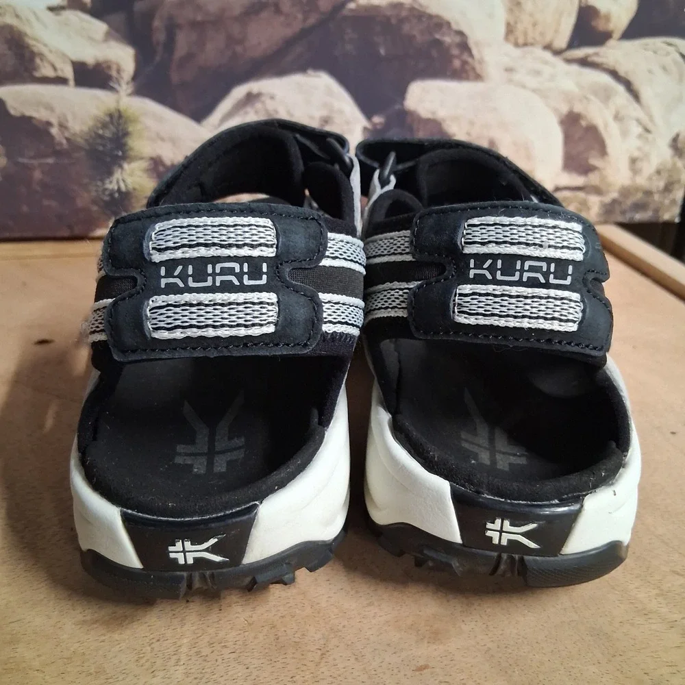 Kuru Kivi Womens Grey Black Suede Athletic Hiking Sandals Size 9